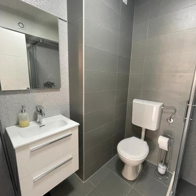 Apartment Diamond -modern and lovely seaside studio apartment - One-Bedroom Apartment - 12