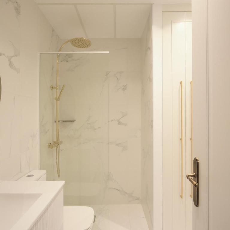 STAYLISH STUDIO APARTMENT IN MALASANA - One-Bedroom Apartment - 16