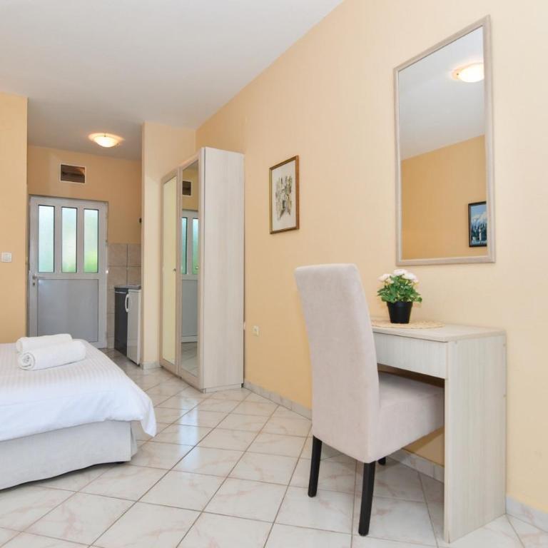 Apartments Stanisic - Studio Apartment - 2