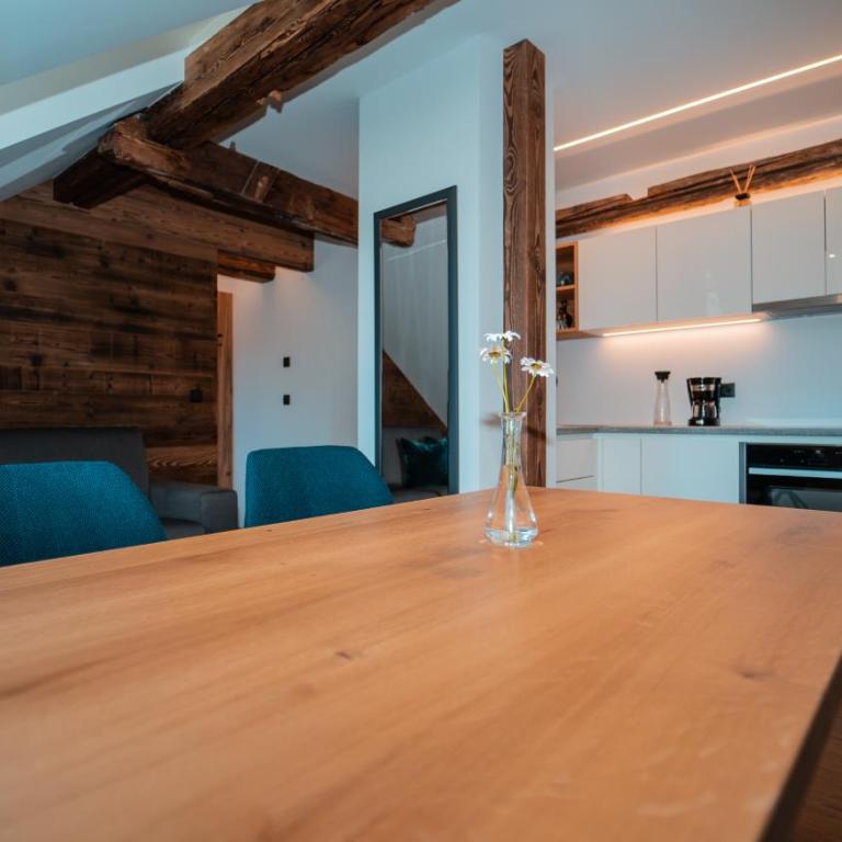 Apartments, Guest House & historic Chalet Neuhaus - Appartamento con 1 Camera da Letto e Vista Montagna - 12