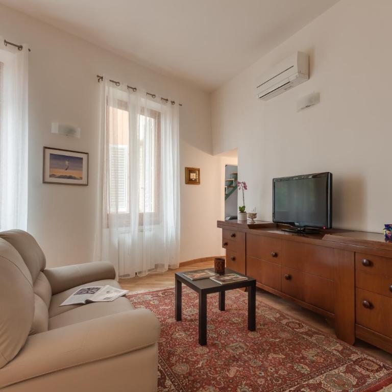 Apartments Florence - Libertà Loft - Appartamento con 2 Camere da Letto - 12