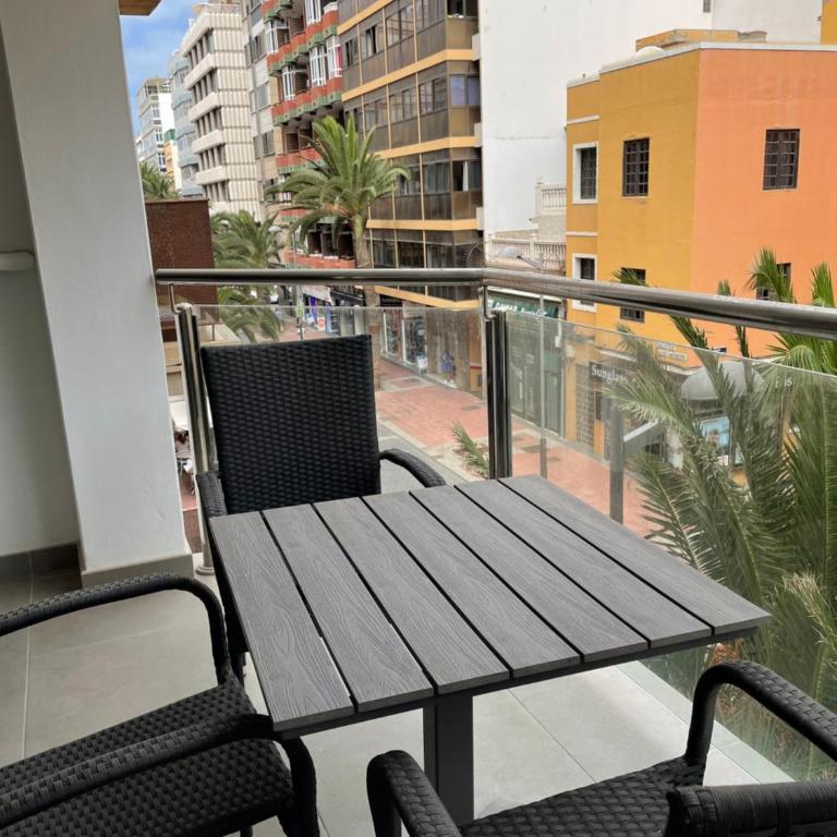Enjoy Las Canteras - Estudio Deluxe con cama grande - 12