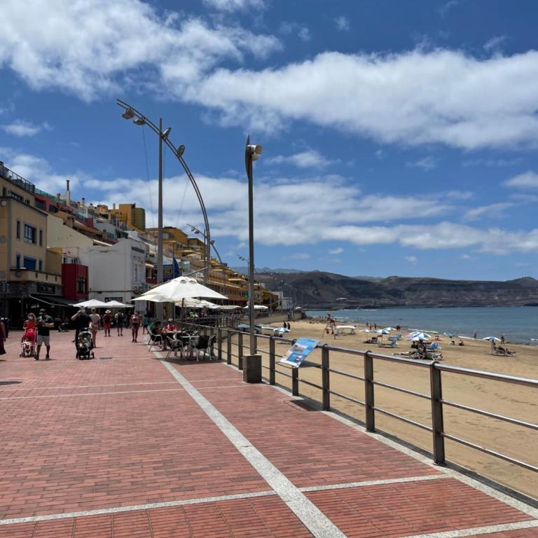 Enjoy Las Canteras - Estudio Deluxe con cama grande - 28