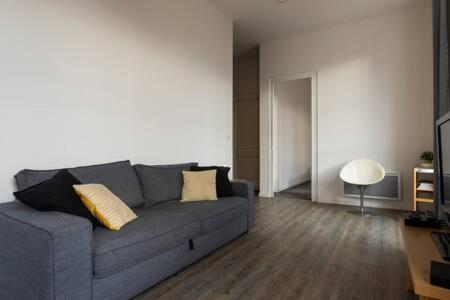 Appartement Charmant Place de Lerme - Appartement 1 Chambre - 16