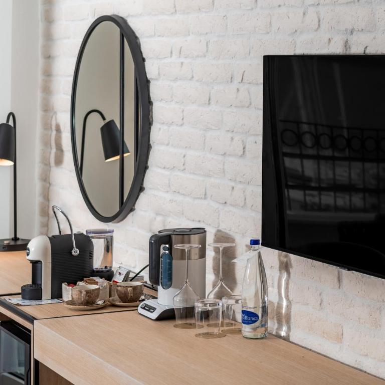 Lazure Hotel & Marina - Standard Double Room - Contemporary Building - 5