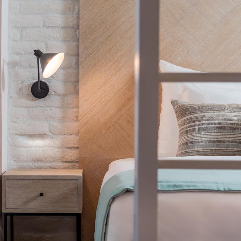 Lazure Hotel & Marina - Studio - Contemporary Building - 1