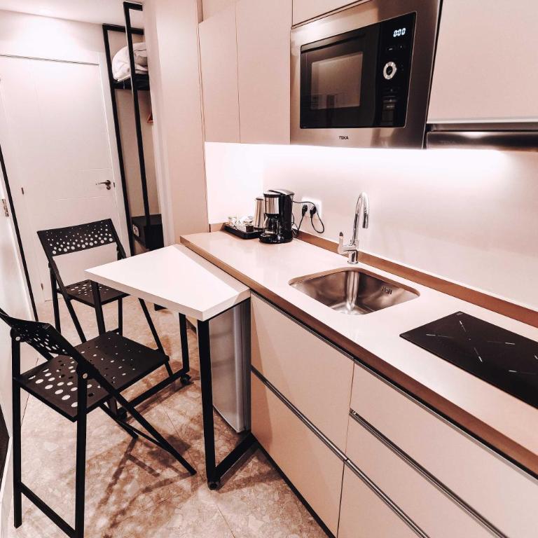 Posidonia Aparthotel - Estudio con 2 camas individuales - 31