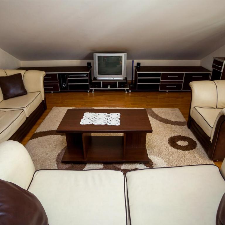 Apartments Ratković - Apartman sa 2 Spavaće Sobe i Balkonom - 15