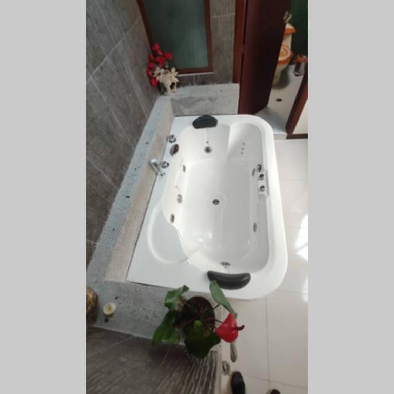 TURI Suite con Jacuzzi, centro de la ciudad - Suite con bañera de hidromasaje - Cama extragrande - 11