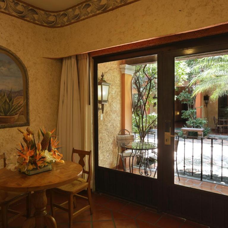 Hosteria Las Quintas Hotel Restaurante Bar - Suite Doble con terraza - cama doble grande - 9