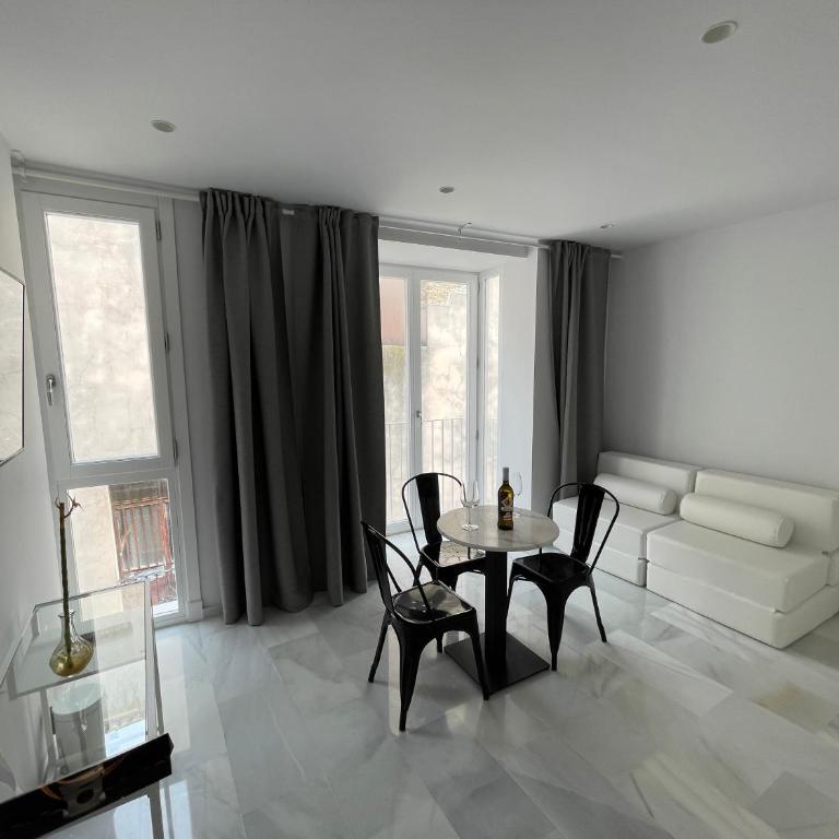 San Lorenzo Apartamentos y Suites - Apartamento con balcón - 20