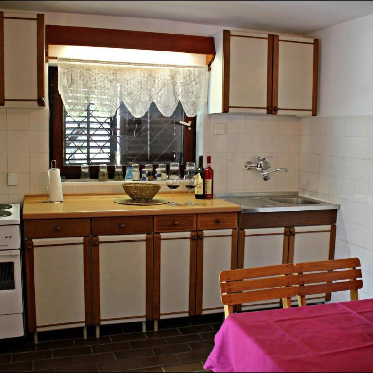 Accommodation Tomcuk - Apartment with Terrace - 11