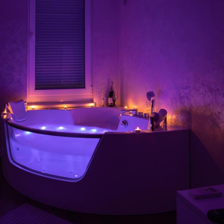 Jacuzzi Lux Apartman - Apartman sa 1 Spavaćom Sobom - 12