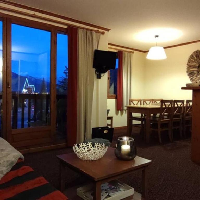 Le Refuge de L'alpaga Superbe duplex au pied des pistes avec Parking couvert gratuit - Appartement 2 Chambres - 34