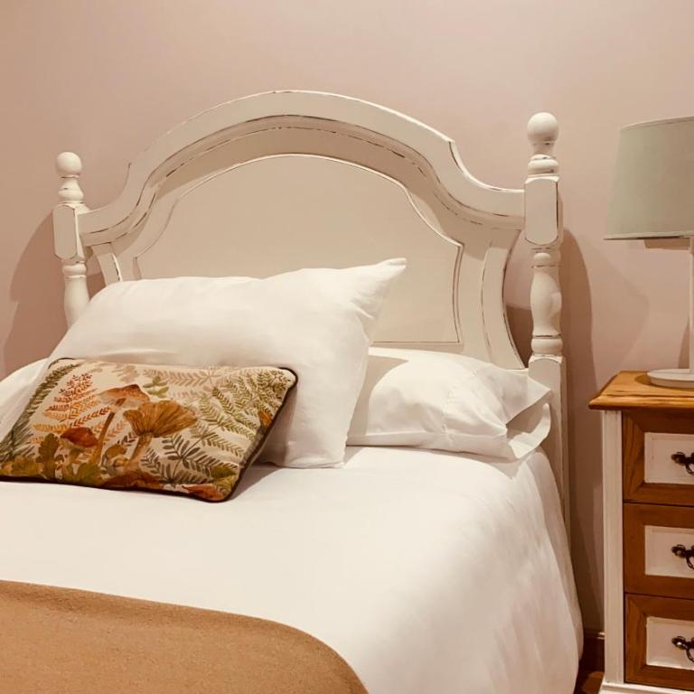 Pena De Roca - Four-Bedroom House - 36