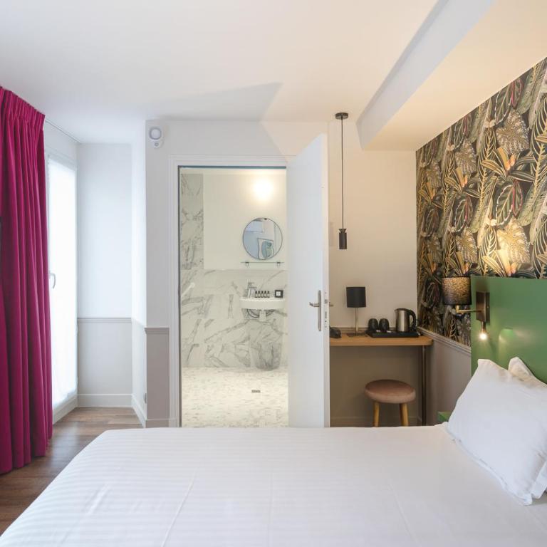 Hôtel 31 - Paris Tour Eiffel - Chambre Double ou Lits Jumeaux Deluxe avec Balcon - Accessible aux Personnes à Mobilité Réduite - 1