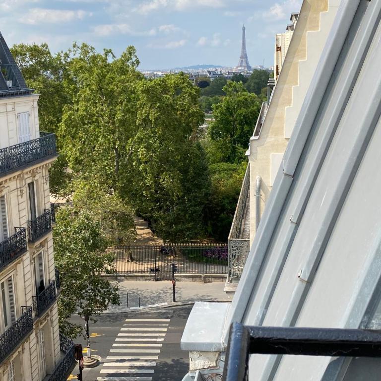 Hotel Elysa-Luxembourg - Chambre Double avec Balcon - 1