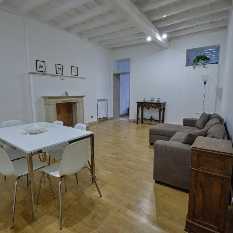 Domus Pastini - One-Bedroom Apartment - 14