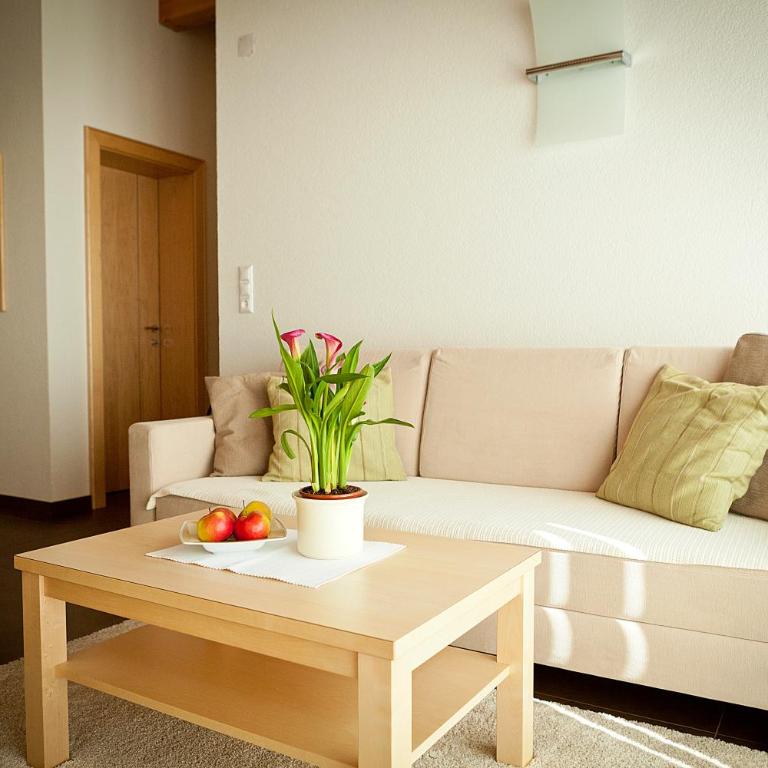 Alpina Appartements - Apartment mit Balkon - 4