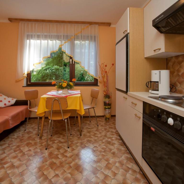 Haus Fischer - Standard Apartment mit Balkon - 3