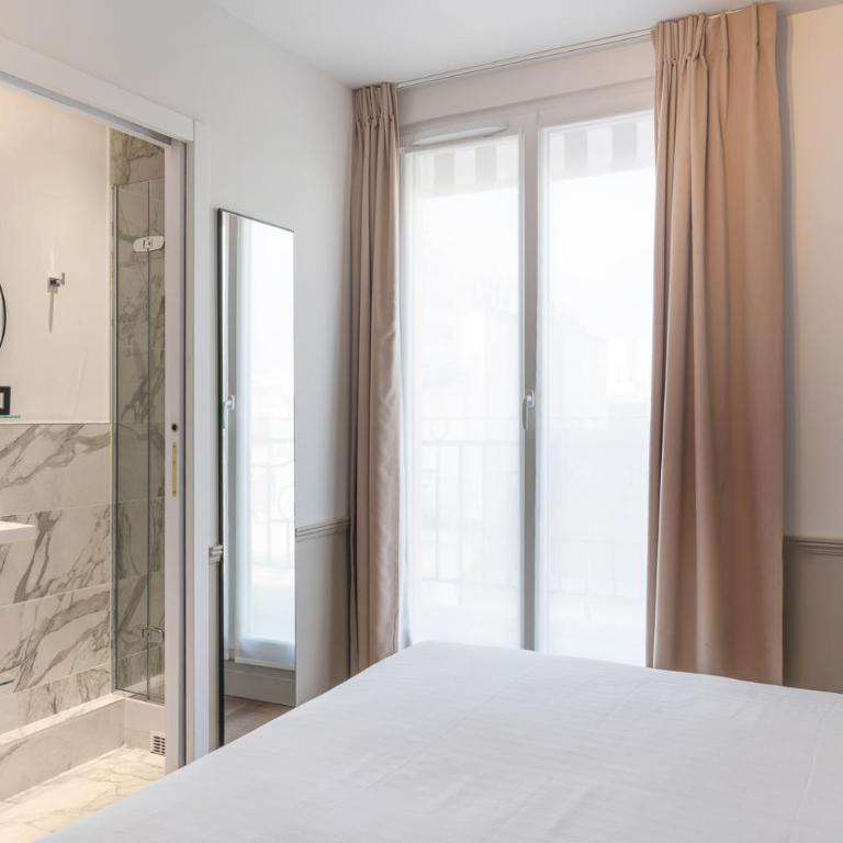 Hôtel 31 - Paris Tour Eiffel - Chambre Double avec Balcon - 4