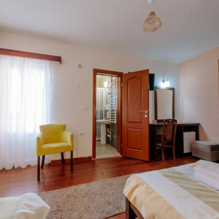 Hotel Zlatni bor - Deluxe Twin Room - 2