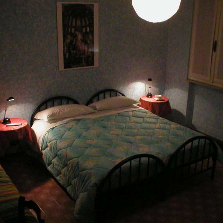 La Buonanotte - Camera Tripla con Bagno Privato - 2