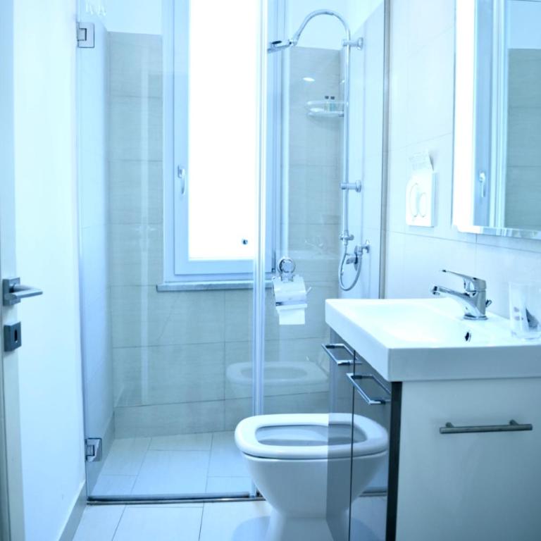 Due Cani - Family Room with Bathroom - 4