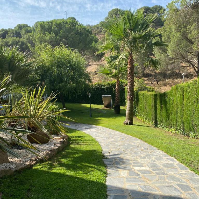 EL ENREO JARAS -Urbanización Las Jaras Córdoba - Casa de 4 dormitorios - 1