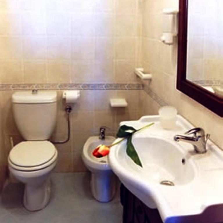 Sweet Home & Apartaments - Double Room with Private Bathroom - 24