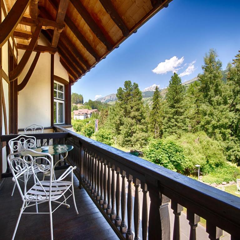 Hotel Villa Post - Comfort Doppelzimmer mit Balkon - 13