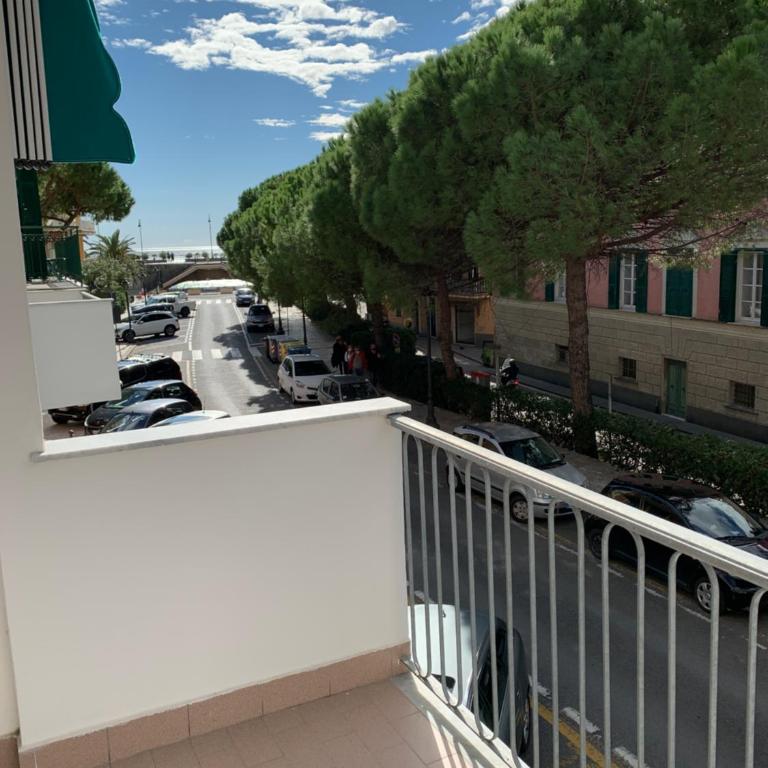 Casa Bianca 2 - confortevole in centro a Moneglia - Appartamento con 2 Camere da Letto - 1