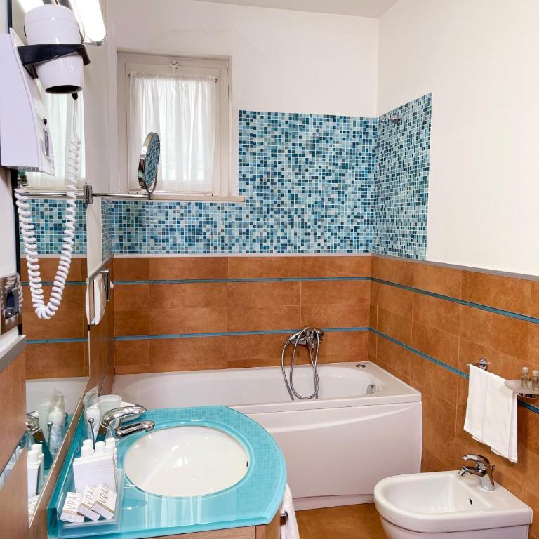 Hotel Domus - Junior Suite con Balcone - 6