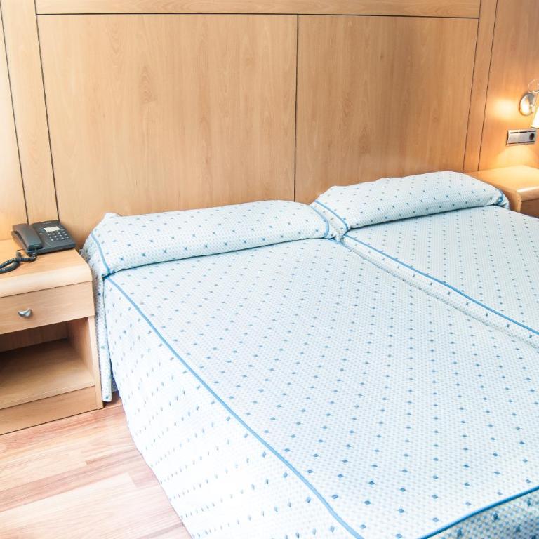 Reino de Granada - Twin Room - 6