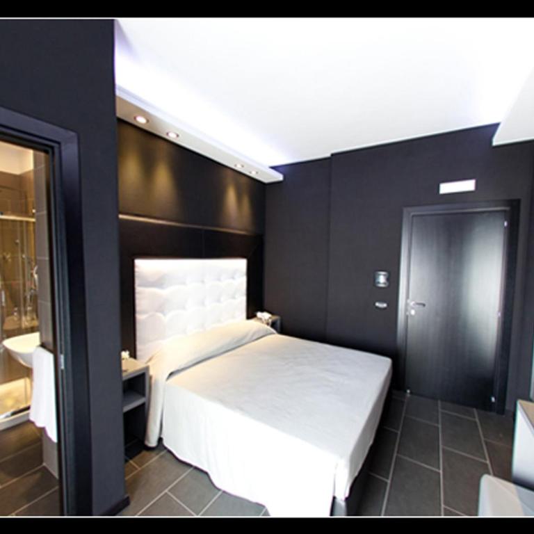 Fly Boutique Hotel - Camera Matrimoniale - 6