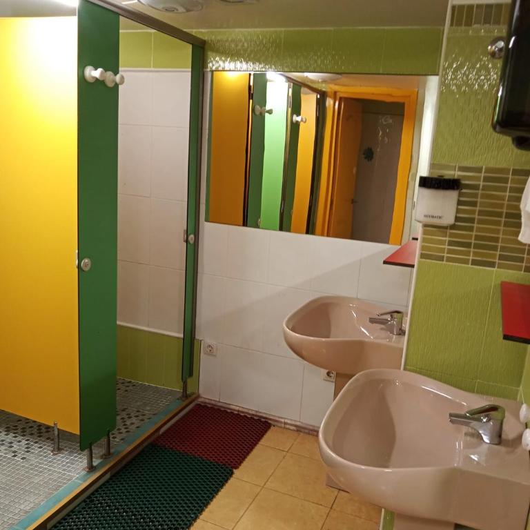 A Fonte De Compostela - Bunk Bed in Mixed Dormitory Room - 9