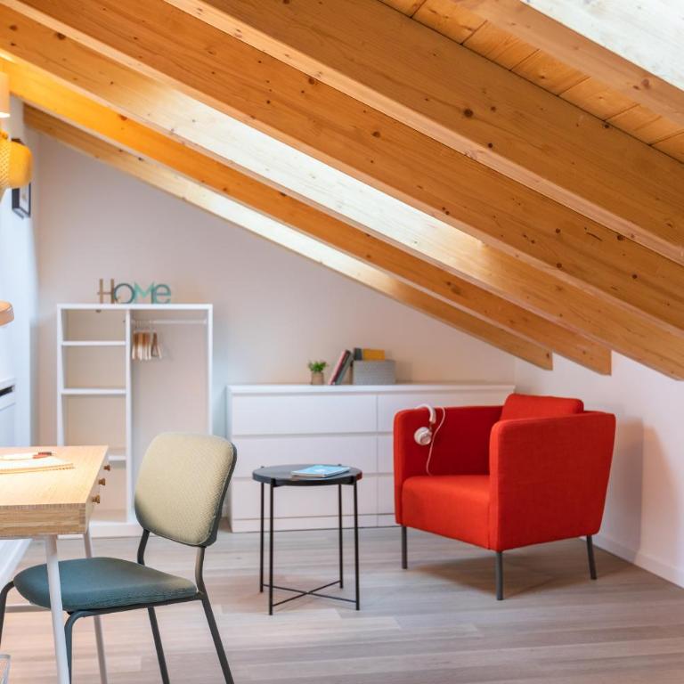 JOIVY Solari Tolstoj Apartments - Appartamento con 2 Camere da Letto - 13