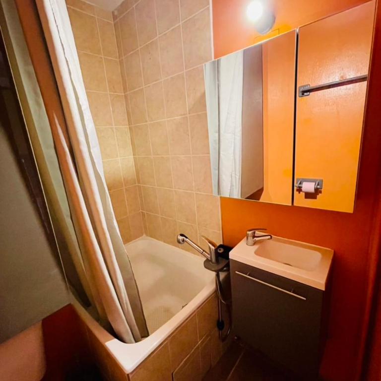 Charming Studio In The Heart Of Saint Chaffrey - Studio - 9