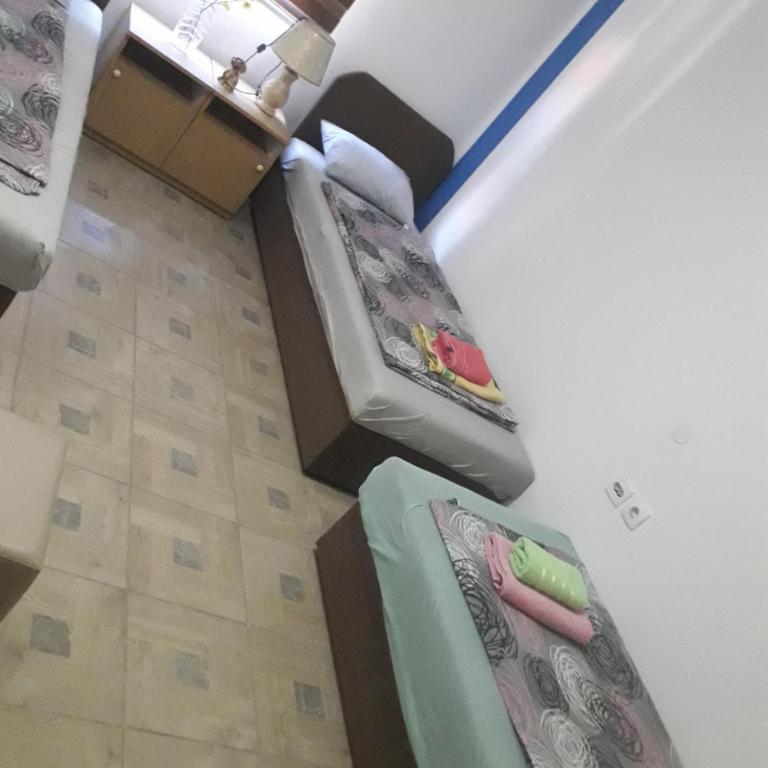 Hostel Topić - Trokrevetna Soba - 2