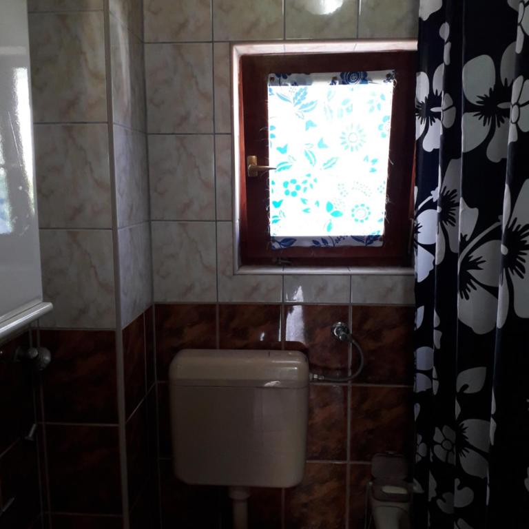 Hostel Topić - Dvokrevetna Soba sa Zasebnim Krevetima - 5