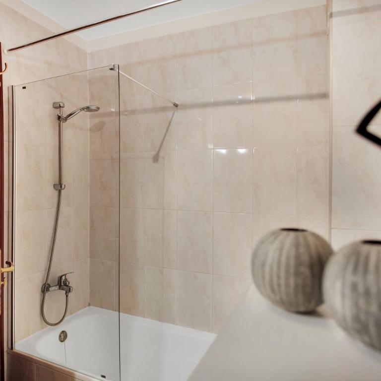 Premium Paradise Stay - Balcony Sea & Pool Views - Top Rated - Apartamento de 2 dormitorios - 18