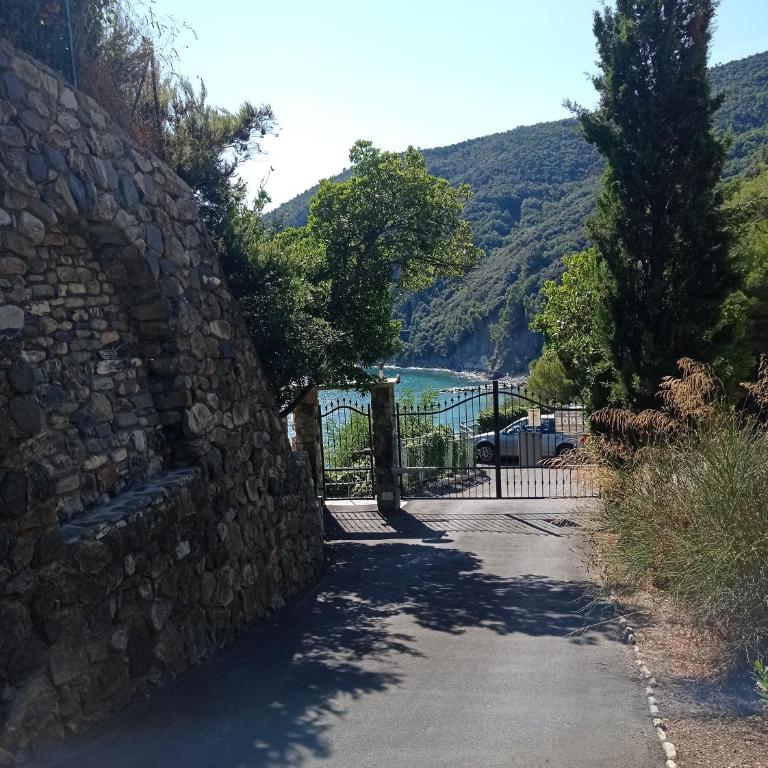 Casafischea18 - Appartamento con 2 Camere da Letto - 3
