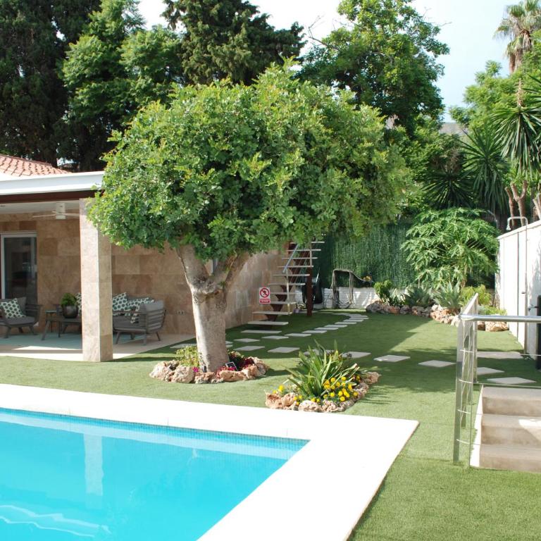CASA VACACIONAL MÁLAGA 14 Chalet - Casa de 4 dormitorios - 3