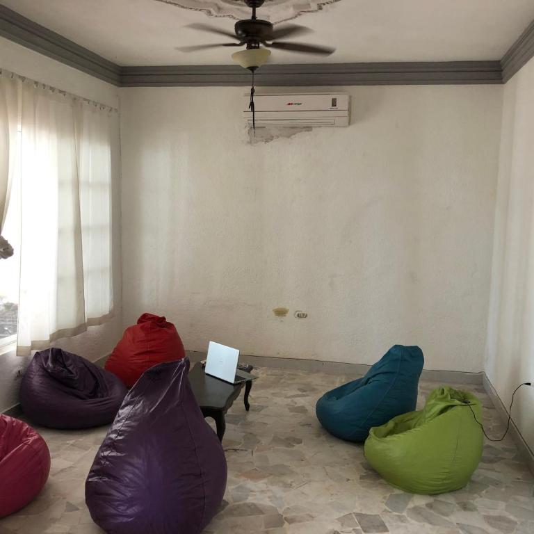 Mini Hostal Cultural de Mazatlán - Bed in 6-Bed Mixed Dormitory Room - 7