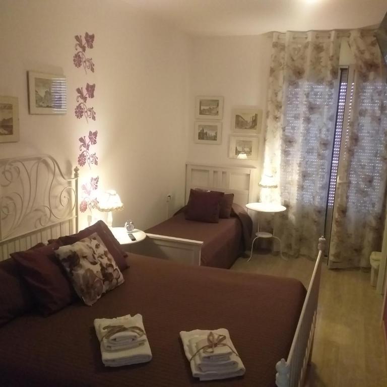 B&B San Vitale - Camera Tripla - 12