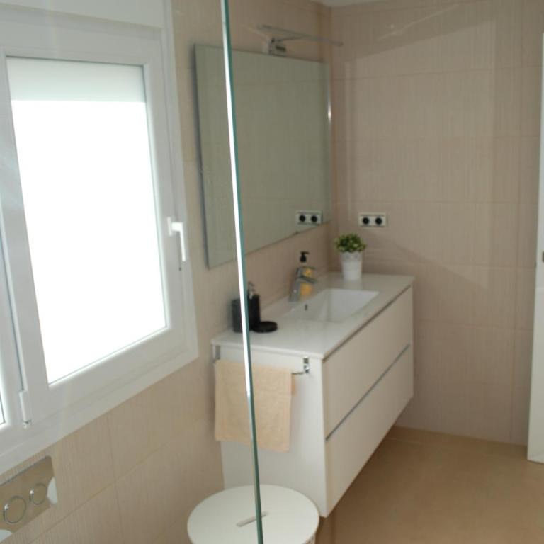 CASA VACACIONAL MÁLAGA 14 Chalet - Casa de 4 dormitorios - 43