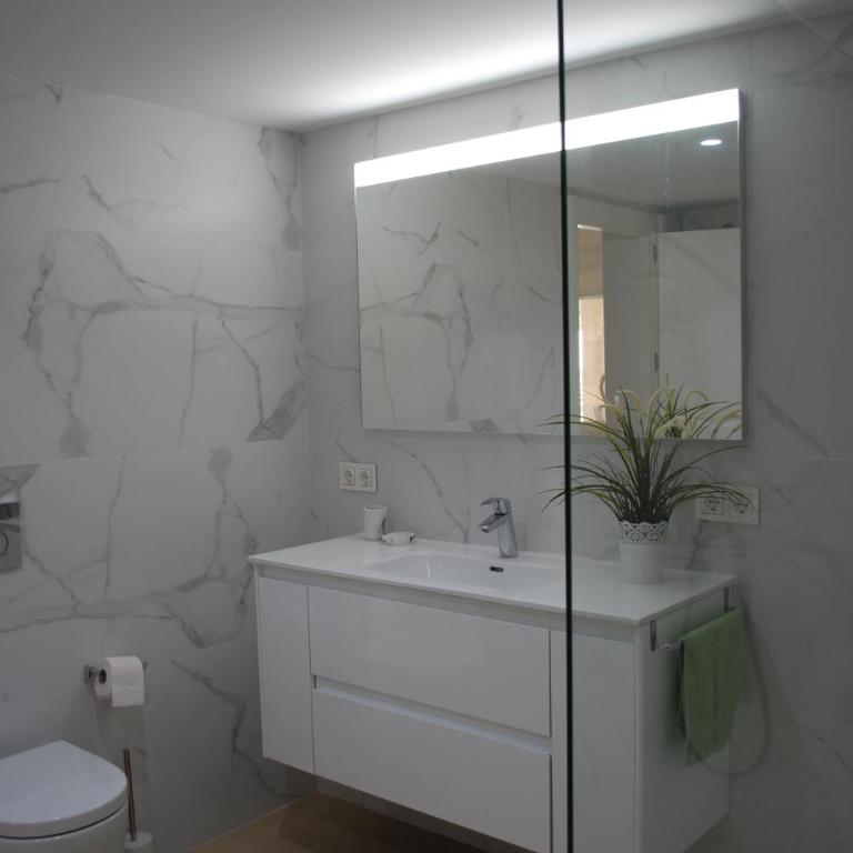CASA VACACIONAL MÁLAGA 14 Chalet - Casa de 4 dormitorios - 51