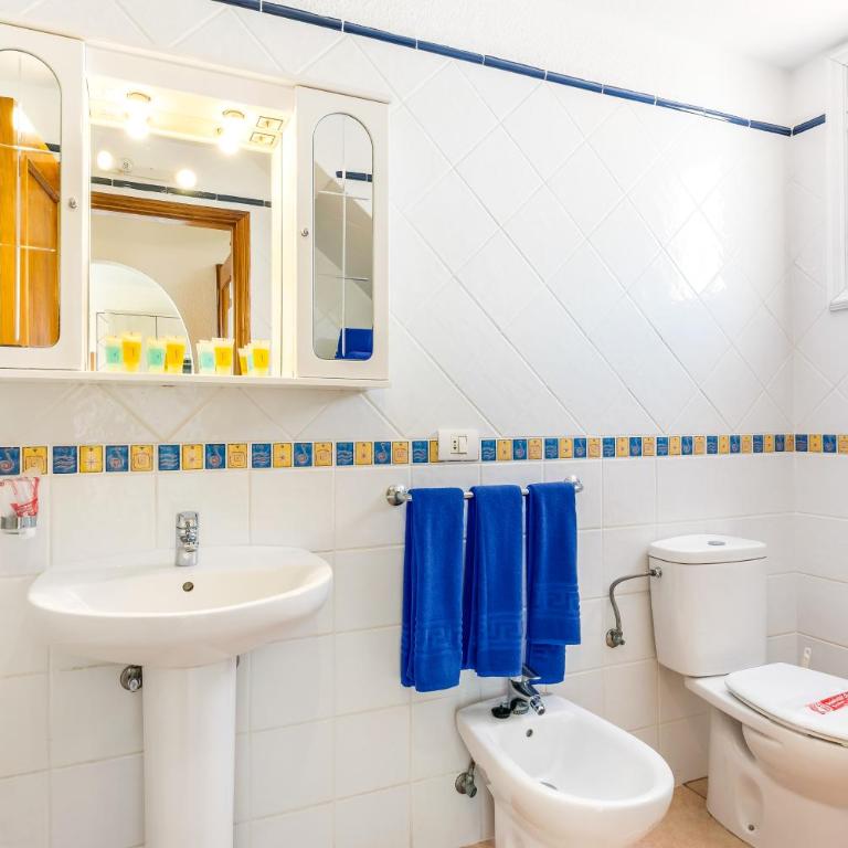 Club Tenerife Apartments - Duplex with Sea View and Solarium - 9