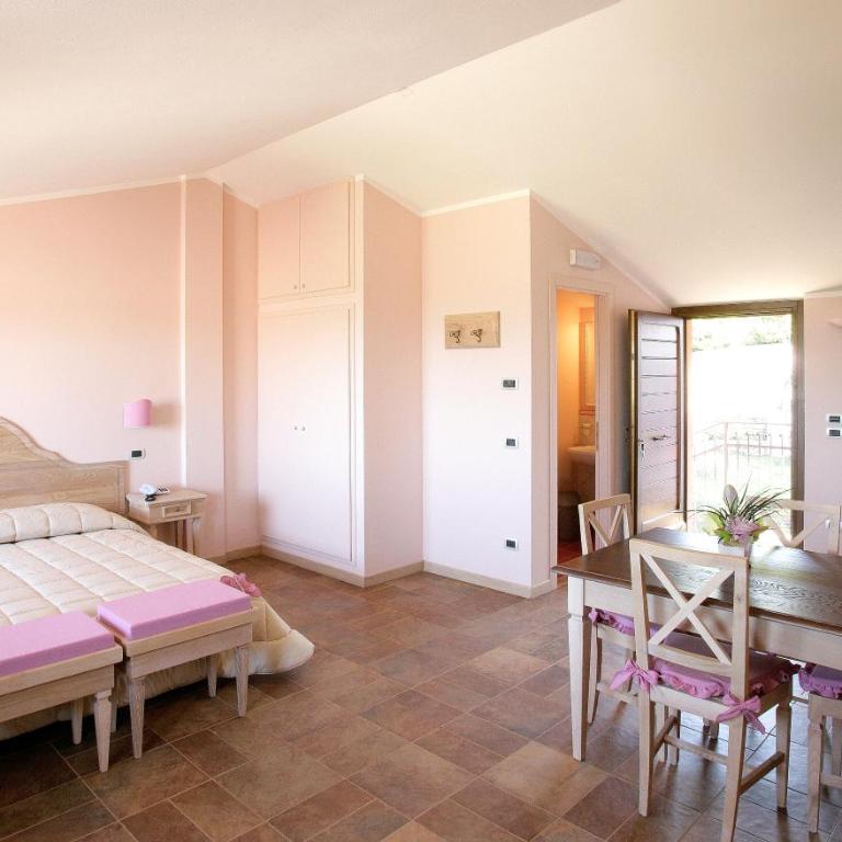Country House Poggio Fiorito - Camera Quadrupla Superior - 6