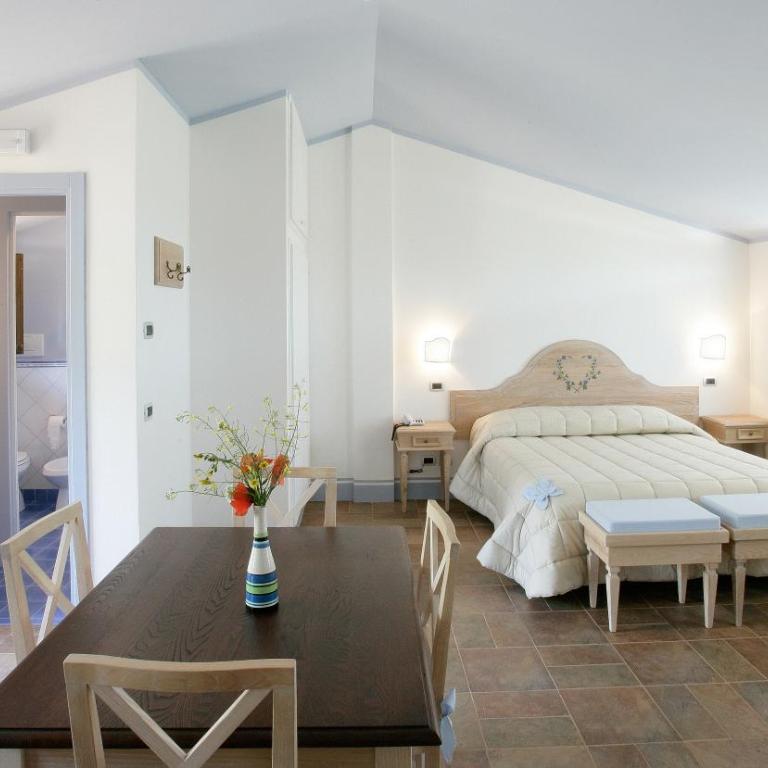 Country House Poggio Fiorito - Camera Quadrupla Superior - 10